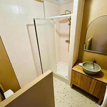 Apartment Captivating With Amenities