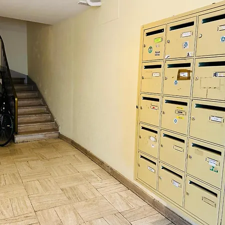 Captivating With Amenities Apartment